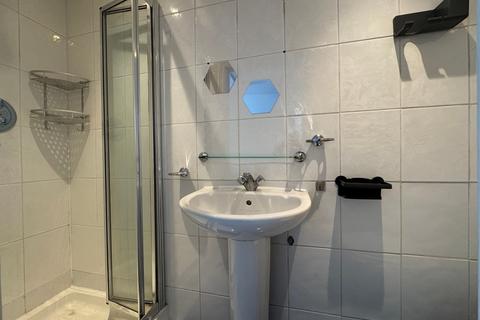 1 bedroom in a house share to rent, Garthland Drive, Barnet, EN5