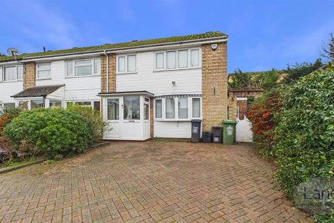 3 bedroom end of terrace house for sale, Gaywood Avenue, Cheshunt, Hertfordshire