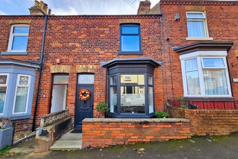 3 bedroom terraced house for sale, Spring Bank, Scarborough, YO12