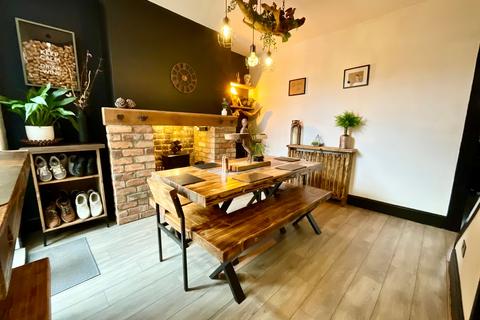 3 bedroom terraced house for sale, Spring Bank, Scarborough, YO12