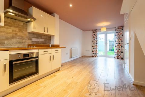 2 bedroom terraced house to rent, Jeckyll Road, Wymondham, Norfolk, NR18