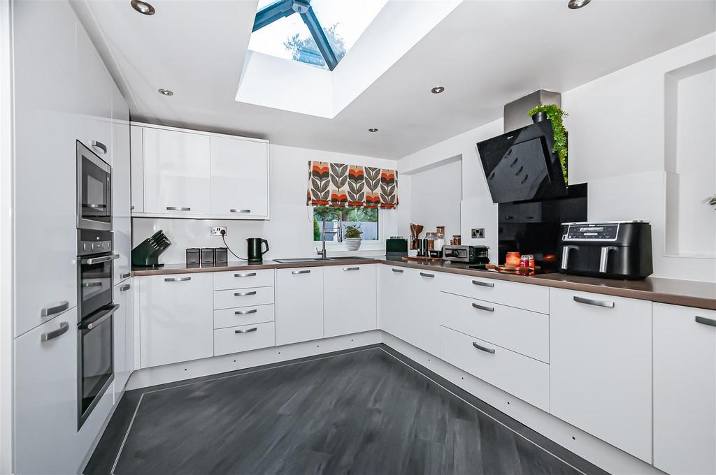 33 Richmind Drive26.jpg