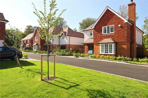 4 bedroom detached house for sale, Stovell Place, Effingham, KT24
