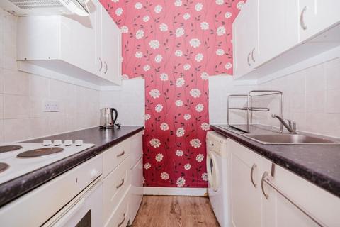 1 bedroom flat to rent, 1913L Springvalley Terrace, Edinburgh, EH10 4QA
