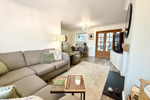 3 bedroom semi-detached house for sale, Berry Lane, Great Preston, Leeds