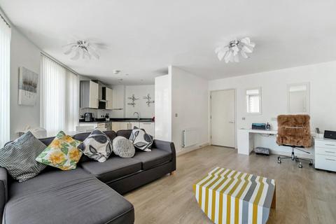 2 bedroom flat to rent, Rick Roberts Way, London, E15