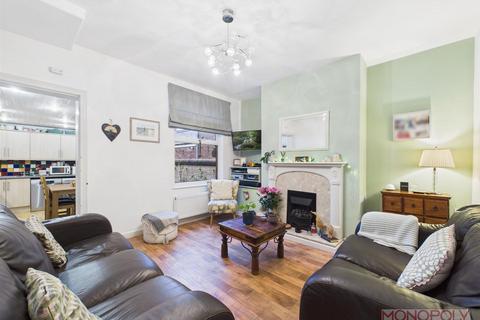 4 bedroom terraced house for sale, Wrexham Road, Marchwiel, Wrexham