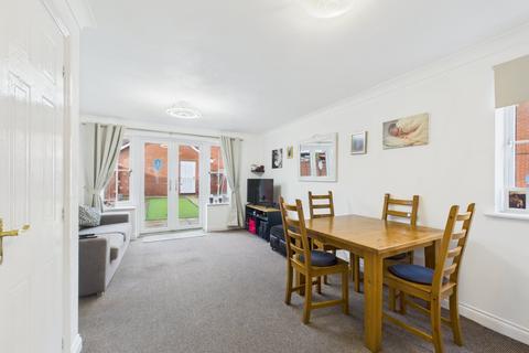 3 bedroom end of terrace house for sale, Midsummer Walk, Hempsted, Gloucester, Gloucestershire, GL2
