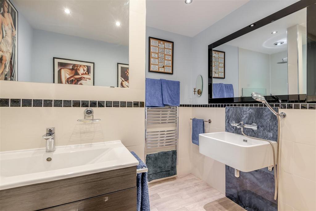 8650538-interior17.jpg