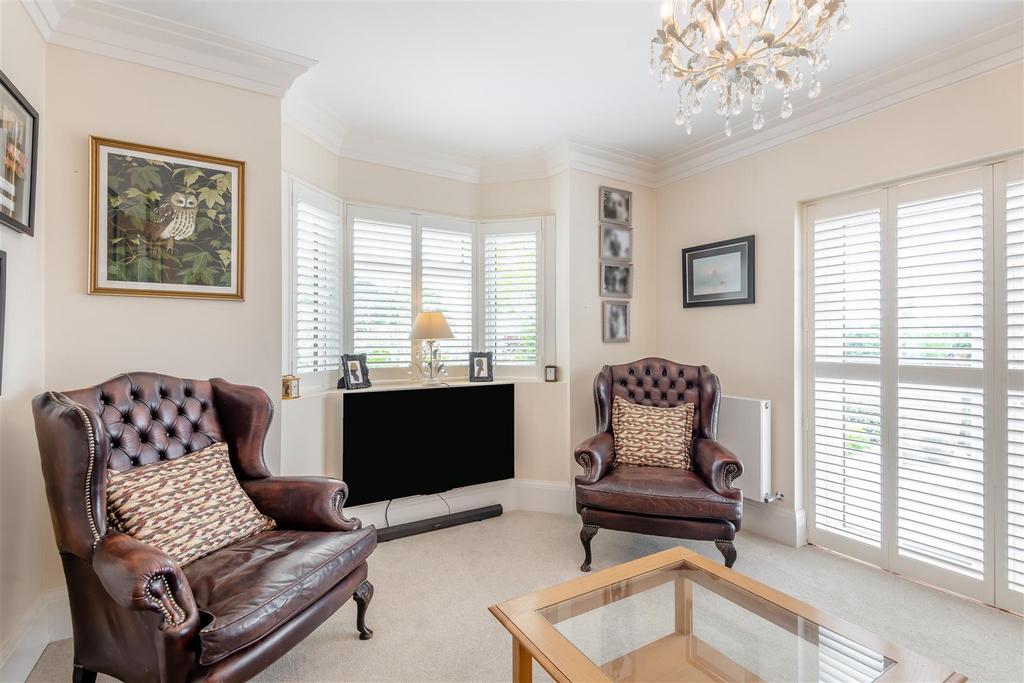 8650538-interior08.jpg