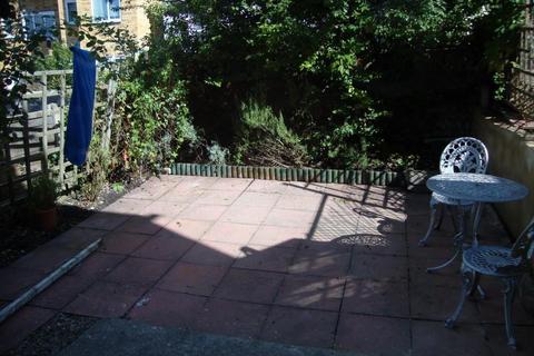 4 bedroom terraced house to rent, Brading Road, Brighton
