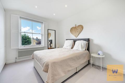 2 bedroom flat for sale, Rocks Lane, London, SW13