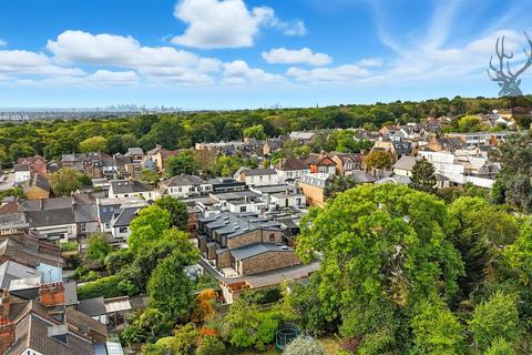undefined, Buckhurst Mews, Buckhurst Hill IG9