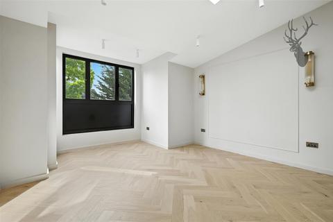 1 bedroom flat for sale, Buckhurst Mews, Buckhurst Hill IG9