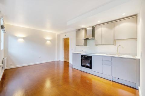Studio to rent, Scott Avenue, Putney, London, SW15