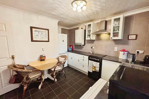 2 bedroom detached bungalow for sale, Swallow Drive, Brandon IP27