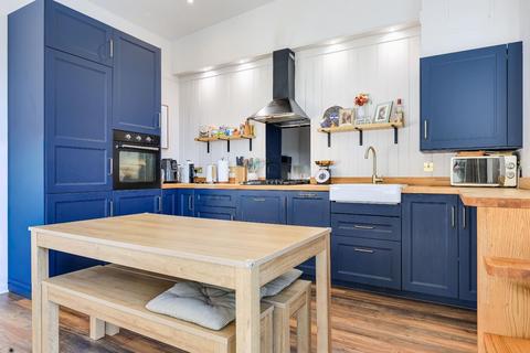 2 bedroom flat for sale, Adams House, Rustat Avenue, Cambridge