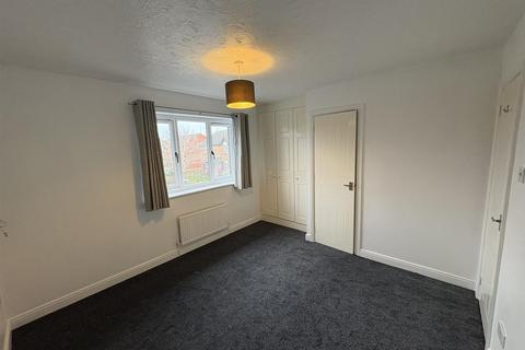 2 bedroom terraced house to rent, Bainbridge Road, Loughborough, Leicestershire