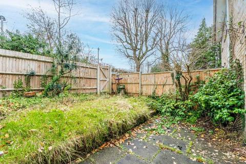 3 bedroom terraced house for sale, St. Johns Court, St. Albans AL1