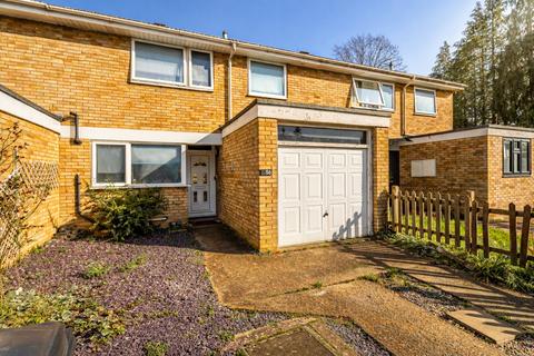 St. Johns Court, St. Albans AL1