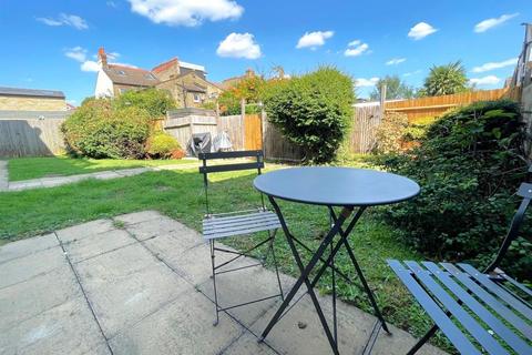 1 bedroom flat for sale, Merton Road, Wimbledon, London, SW19