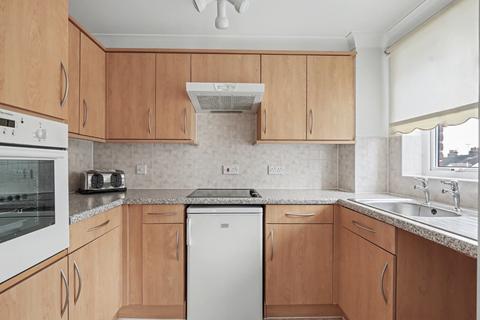 2 bedroom apartment for sale, Appletree Court, 117 High Street