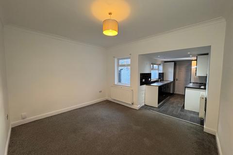 3 bedroom end of terrace house to rent, Aldam Street, Darlington DL1