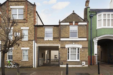 1 bedroom apartment to rent, Standen Road, London SW18