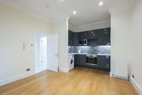 1 bedroom apartment to rent, Standen Road, London SW18