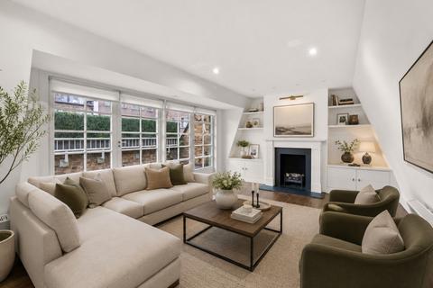 2 bedroom mews for sale, Connaught Close, London, W2