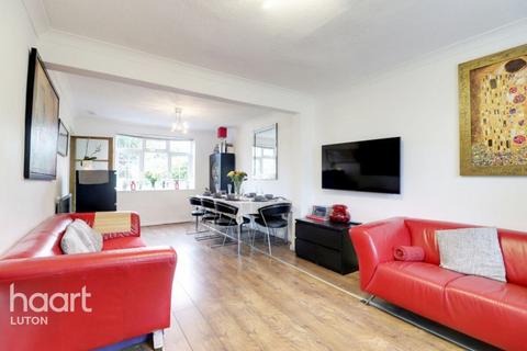 3 bedroom semi-detached house for sale, Blundell Road, Luton