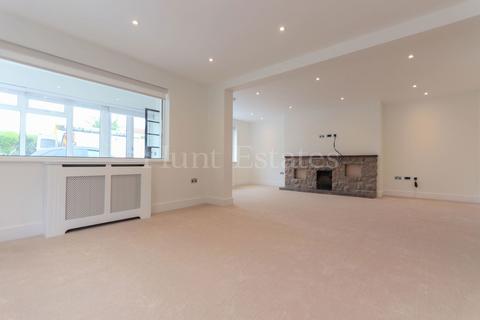 3 bedroom detached house to rent, Spindrift