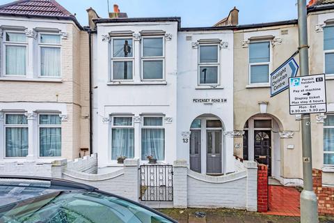 2 bedroom maisonette to rent, Pevensey Road, Tooting, London, SW17