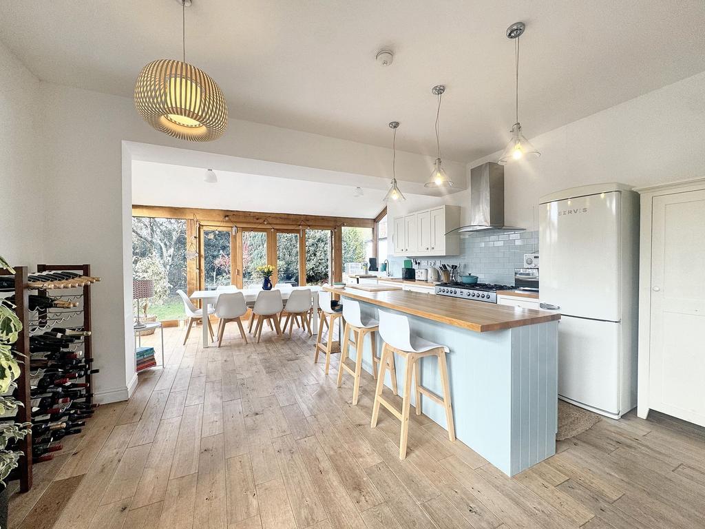 Open Plan Kitchen/Diner/Family Area