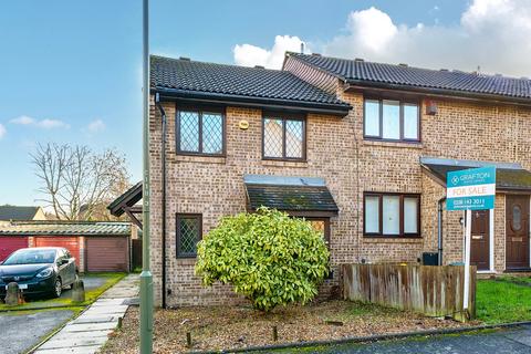 3 bedroom end of terrace house for sale, Collingwood Close, London SE20