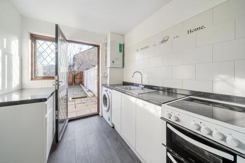 3 bedroom end of terrace house for sale, Collingwood Close, London SE20