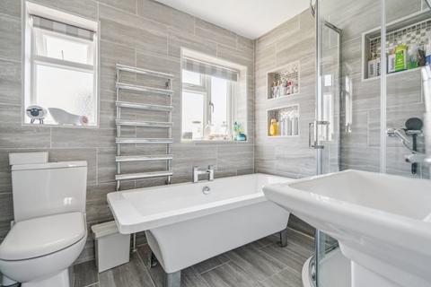 4 bedroom terraced house for sale, Bower Way, Cippenham SL1