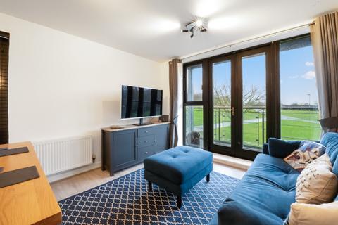 2 bedroom apartment for sale, Linnet House, Skylark Avenue, Greenhithe,
