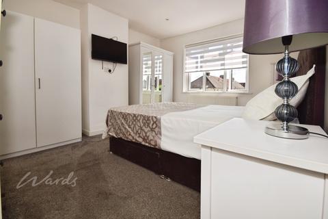 3 bedroom end of terrace house to rent, Watling Street Rochester ME2