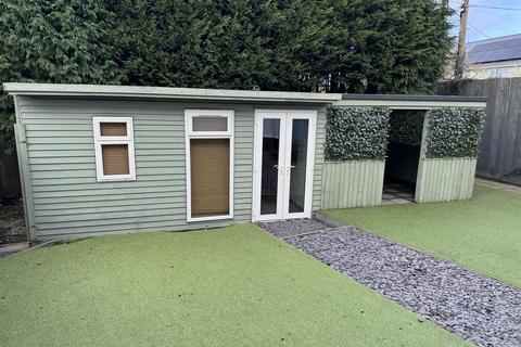 2 bedroom end of terrace house for sale, High Cross, St. Columb