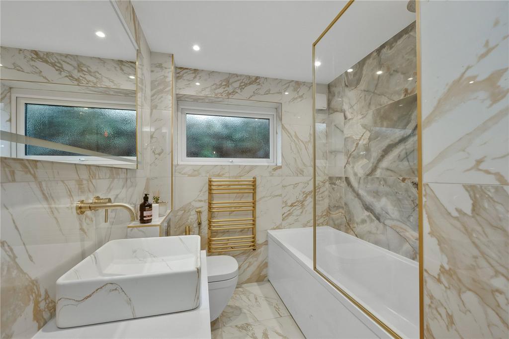 Main Bathroom