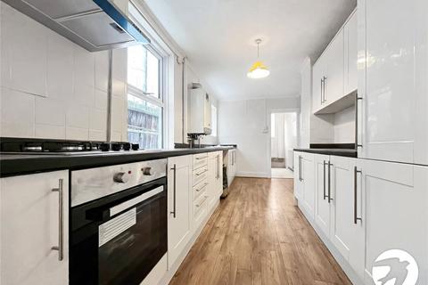 3 bedroom terraced house to rent, Pagitt Street, Chatham, Kent, ME4