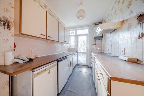 3 bedroom terraced house for sale, Queen Anne Avenue, Bromley, BR2