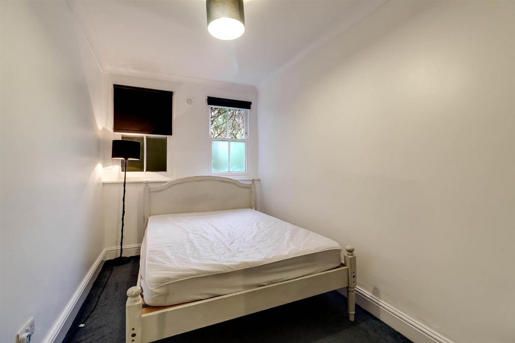 1-bed-hales-road6.jpg