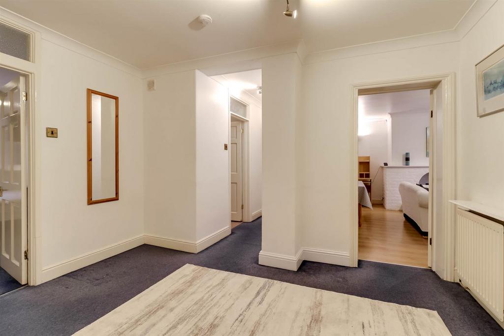 1-bed-hales-road7.jpg