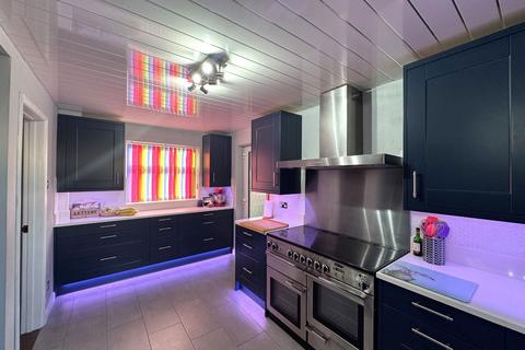 4 bedroom detached house for sale, Staplehurst, Kent