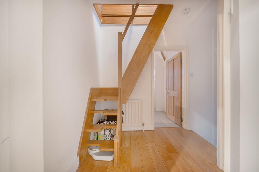 1st floor landing