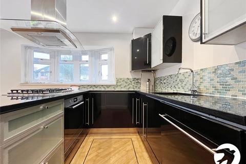 3 bedroom detached house to rent, City Way, Rochester, Kent, ME1