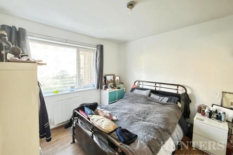 2 bedroom maisonette for sale, Millside, Carshalton, Surrey, SM5 2BQ