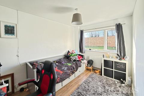 2 bedroom maisonette for sale, Millside, Carshalton, Surrey, SM5 2BQ